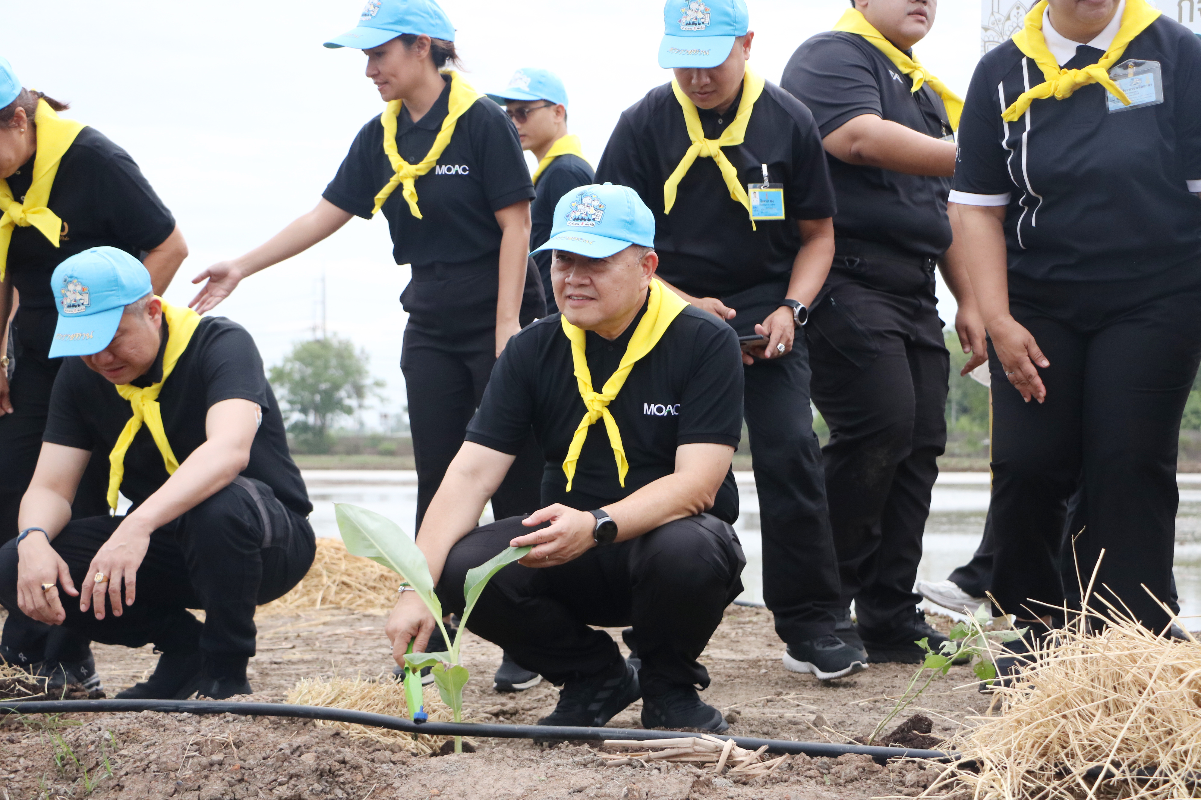 title - ส.ป.ก. ร่วมกิจกรรมโครงการจิตอาสาพัฒนาด้านการเกษตร กษ. เฉลิมพระเกียรติสมเด็จพระนางเจ้าฯ พระบรมราชินี เนื่องในโอกาสมหามงคลเฉลิมพระชนมพรรษา 4 รอบ 3 มิถุนายน 2569